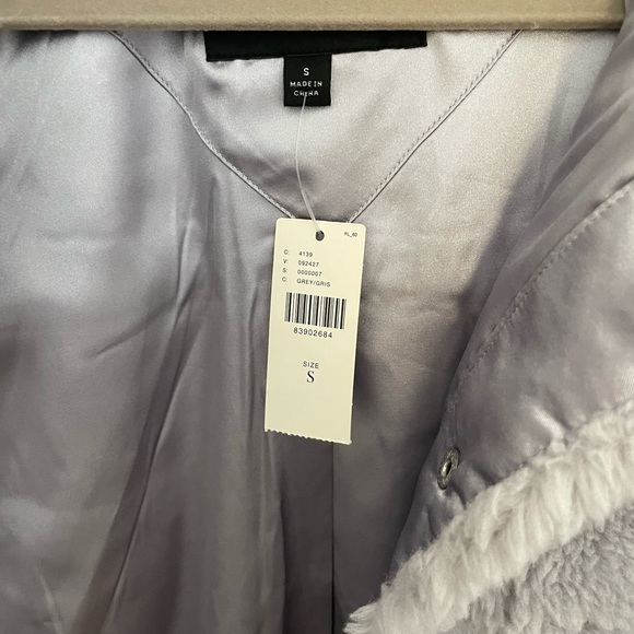 UGG Frankie Uggfluff Shirt Jacket Color: Cloudy Grey Size Small - Picture 4 of 7